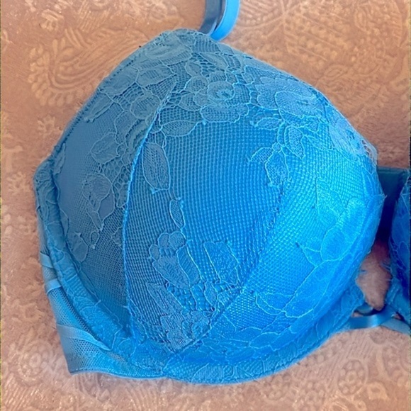 Brand New Victoria’s Secret Bombshell Rose Lace & Grommet Push-Up Bra Capri Blue - Picture 4 of 15